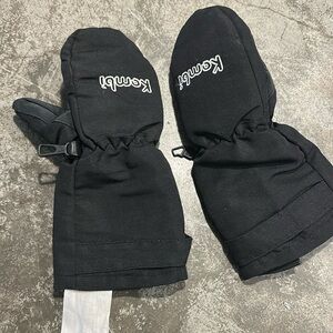 Kombucha kids easy-on mittens. Size small.